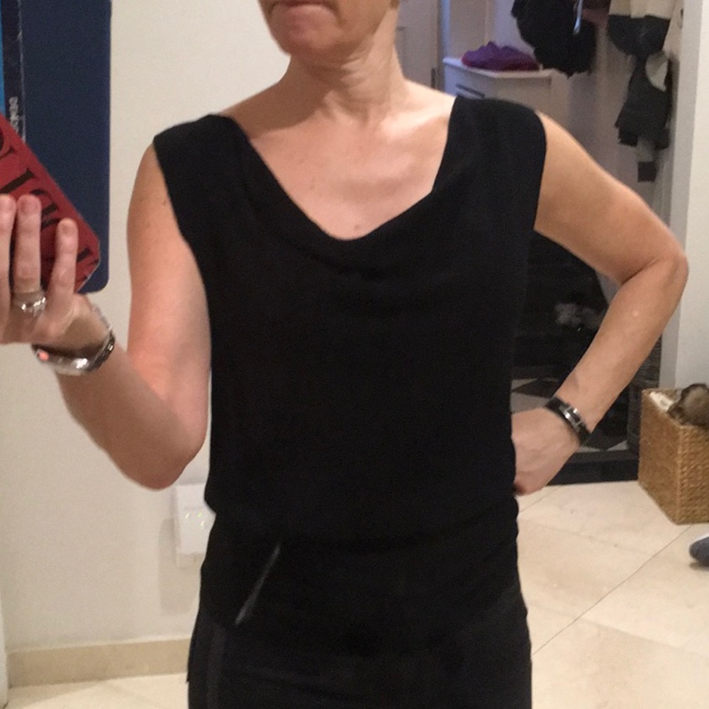 Theory Cowl Neck Rib Tank - Picture 4 of 8